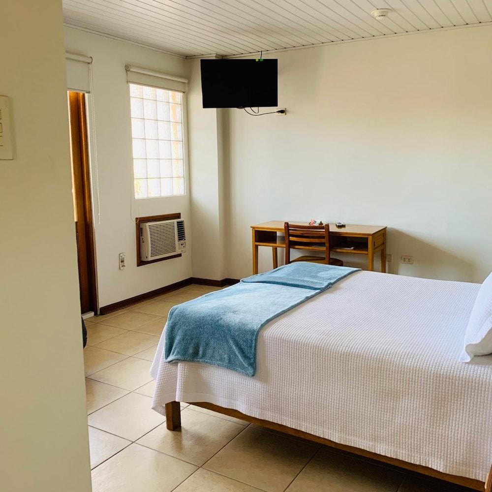 Hotel Acosta Ικίτος Εξωτερικό φωτογραφία
