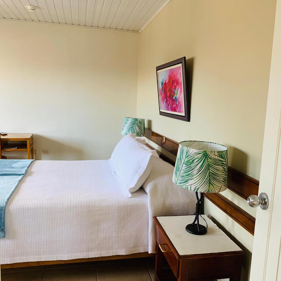 Hotel Acosta Ικίτος Εξωτερικό φωτογραφία