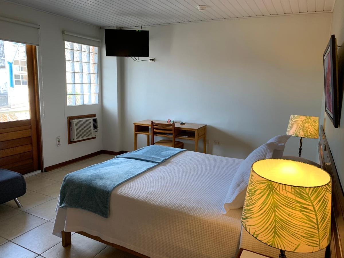 Hotel Acosta Ικίτος Εξωτερικό φωτογραφία
